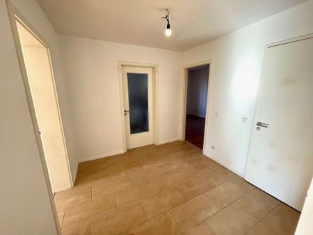 WBS 100 / WBS 140 - 3 Zimmer Wohnung mit gro&szlig;z&uuml;giger Loggia im Gr&uuml;nen! - Foto 5