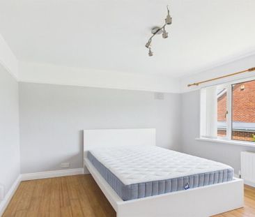 81 Seahill Road, Holywood, BT18 0DW - Photo 3