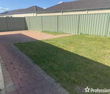 32 Keeble Way, Balga WA 6061 - Photo 3