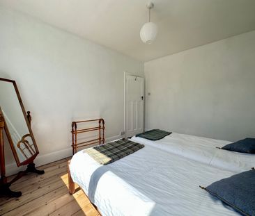 Poole, Dorset - Photo 3