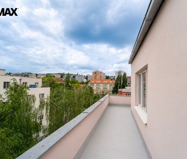 Pronájem bytu 3+1 75 m² - Photo 1