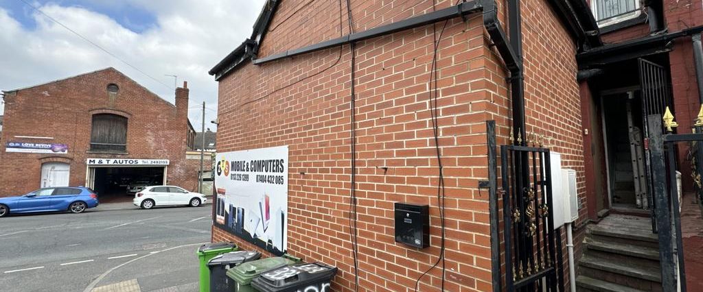 2 bedroom maisonette to rent - Photo 1