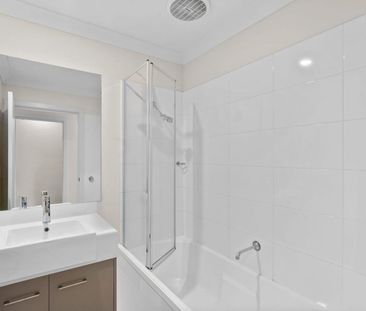 2/82 Lamington Drive, Redbank Plains, Qld 4301 - Photo 1