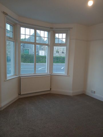 4 bedroom detached house to rent - Photo 3