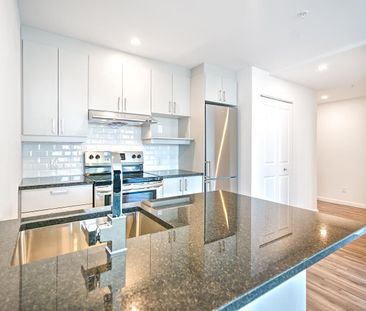 Experience the pulse of downtown Montreal at Allegra and Le V, wher... - Photo 3