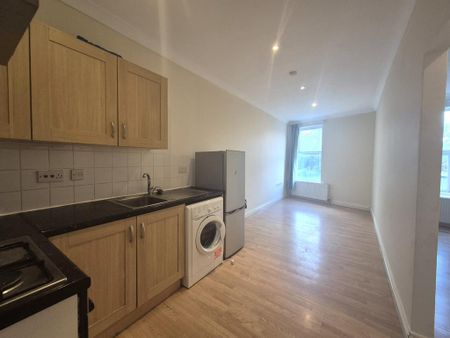 1 bedroom apartment to rent - Photo 2