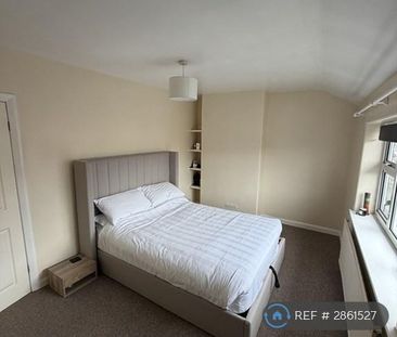2 bedroom end of terrace house to rent - Photo 5