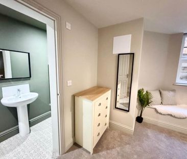 1 bedroom in a house share to rent - Photo 5