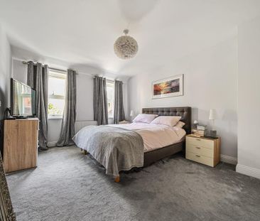 2 bedroom semi-detached house to rent - Photo 2