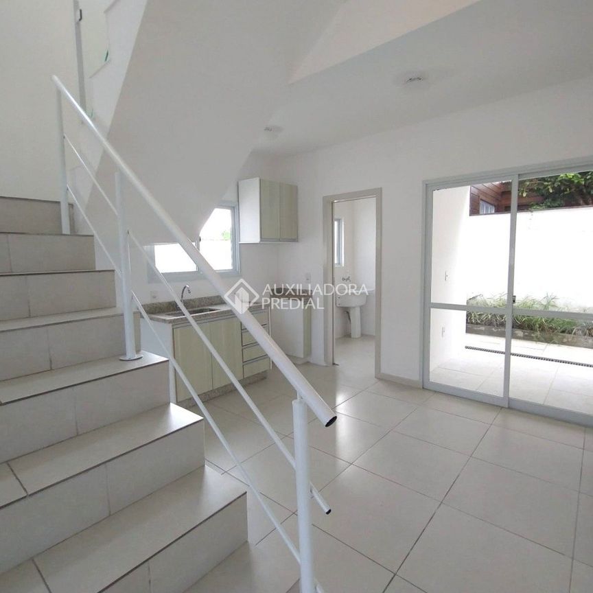 Casa com 3 quartos e 140m² para alugar em Campeche, Florianópolis. - Foto 1