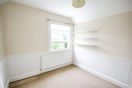 4 bedroom detached house to rent - Photo 3