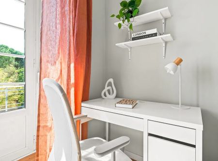 Avenida de Sidónio Pais, Lisbon, Lisbon 1050-215 - Photo 2