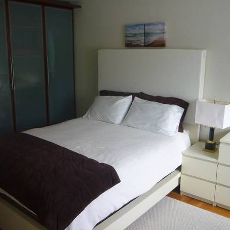 1 BEDROOM FULLY FURNISHED (KITSILANO BEACH)BEDROOM FULLY FURNISHED (KITSILANO BE - Photo 1