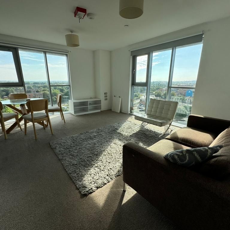 3 bedroom flat to rent - Photo 1
