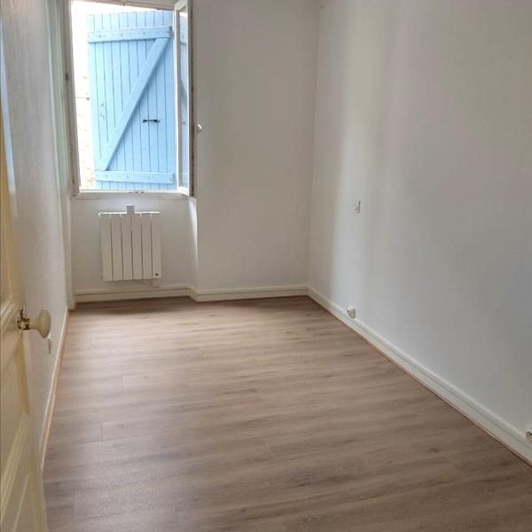 3 pièces - 70 m² - 1er étage - Colocation non autorisée - Photo 1