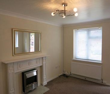 2 bedroom property to rent - Photo 2