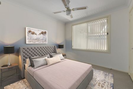 Level Villa Located in Innes Lake Estate - Photo 4