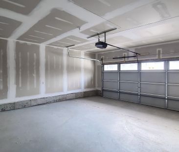 For Lease - 6 Marvin Avenue, Oakville, Ontario - Photo 1