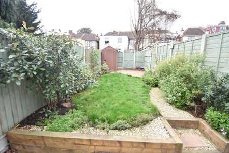 2 bedroom terraced house to rent - Photo 5