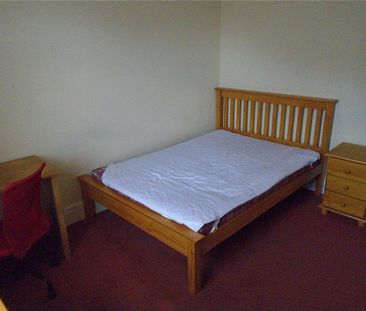 5 bedroom semi-detached house to rent - Photo 3