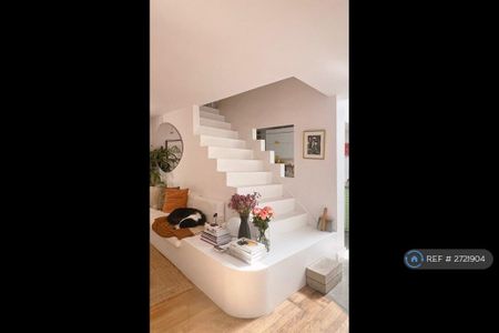 2 bedroom semi-detached house to rent - Photo 2