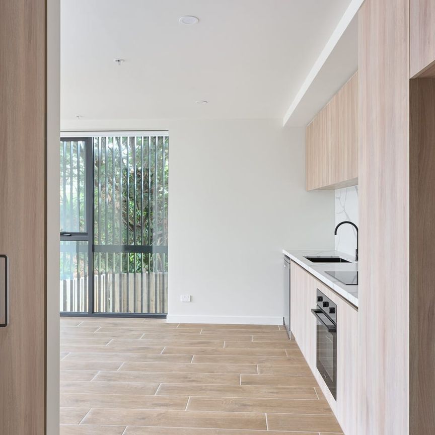 Boutique Brilliance in Glen Iris - Photo 1