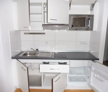 Perfekte Singlewohnung mit Einbauküche in zentraler Lage! - Photo 1