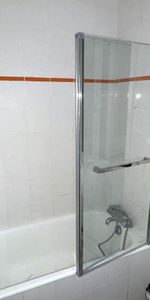 Location Appartement 2 pièces 51m² PARIS 10ème - Photo 3
