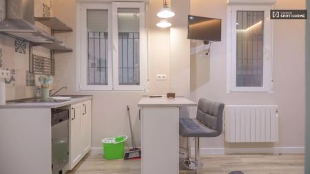 Studio for rent in Delicias, bills included - Foto 5
