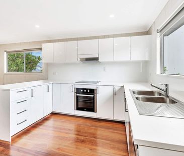 25 Purli Street, 4217, Chevron Island Qld - Photo 1