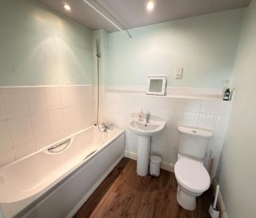 2 bedroom ground floor flat to rent - Photo 6