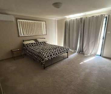 Private Estate Amaroo Area - Photo 3