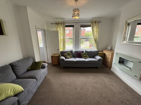 Hadrian Avenue, Hull Road - P2210 - Photo 2