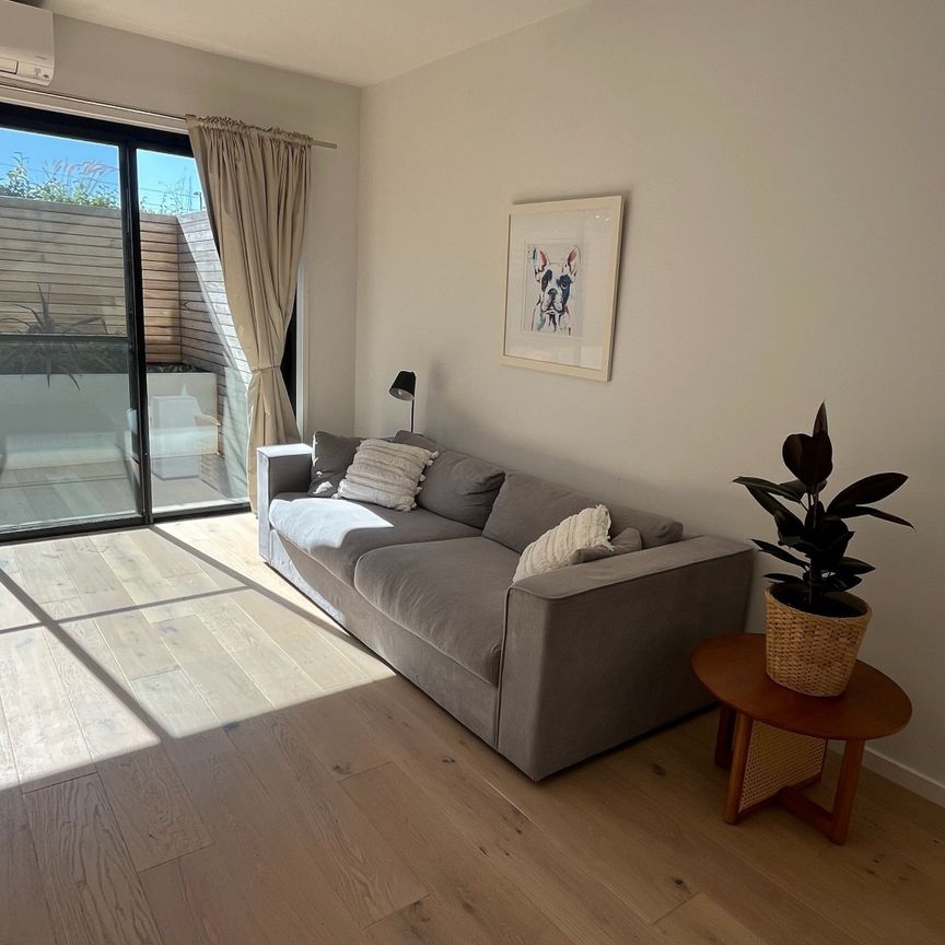 South Melbourne - Photo 1