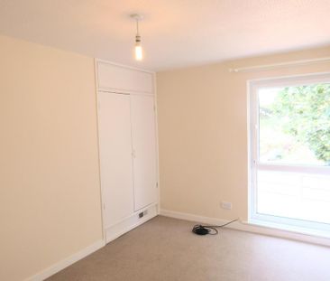 4 bedroom house to rent - Photo 2