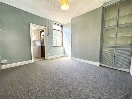 3 Bed Terraced House, Smith Street, S35 - Photo 2