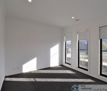 Comfortable Living in Clyde! - Photo 4