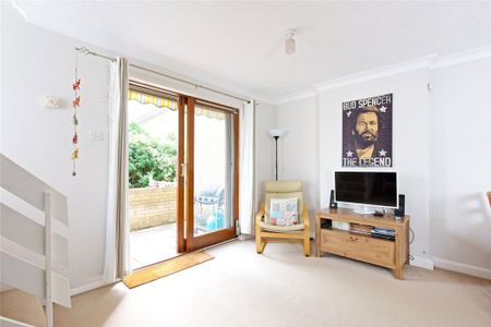 2 bedroom terraced house to rent - Photo 2