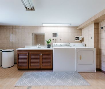 For Lease - 247 Palmerston Avenue Unit# Lower, Toronto, Ontario - Photo 6