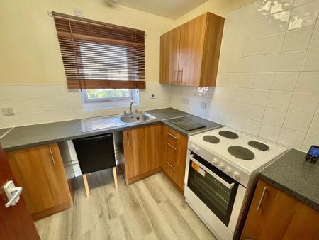 1 bedroom flat to rent - Photo 3