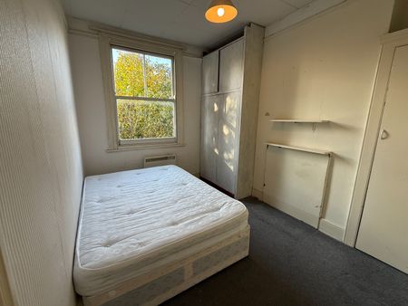 3 Bed Terraced House, Galloway Road, W12 - Photo 3