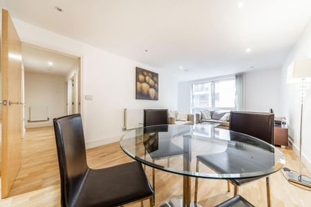 2 bedroom flat to rent - Photo 5