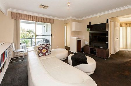 9 Puritan Close, Ocean Reef WA 6027 - Photo 3