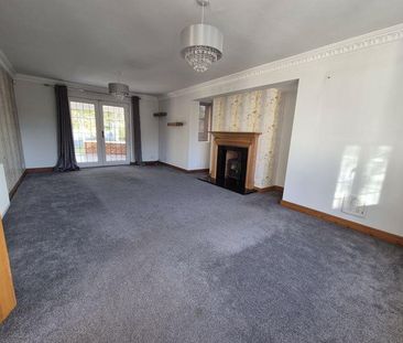 4 bedroom detached house to rent - Photo 3