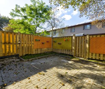 For Lease - 45 Hansen Road Unit# 17, Brampton, Ontario - Photo 3