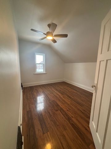 $2,700 / 3 br / 2 ba / 1400 sqft 203 Avondale St - Photo 3