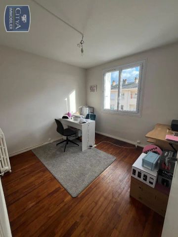 Appartement à louer 4 pièces 64.31m² - Photo 2