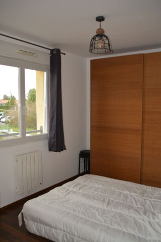 ARS SUR FORMANS – A LOUER T2 meublé de 29.21 m² avec balcon, cave et stationnement - Photo 2