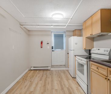 For Lease - 3318 Sinnicks Avenue, Niagara Falls, Ontario - Photo 5