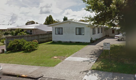 House near Macleans College - Photo 2